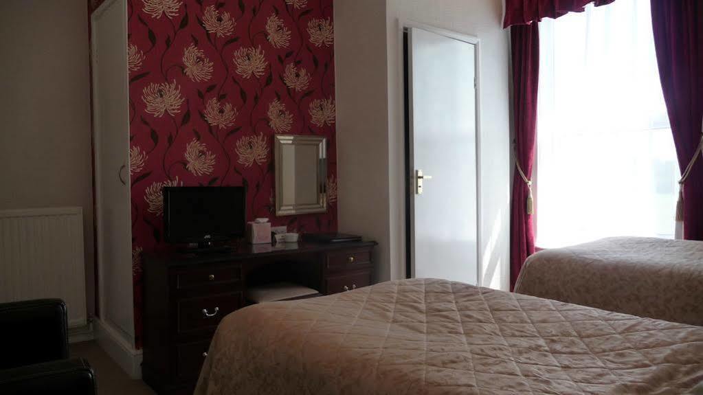 The Station Guest House Galmpton Exteriér fotografie