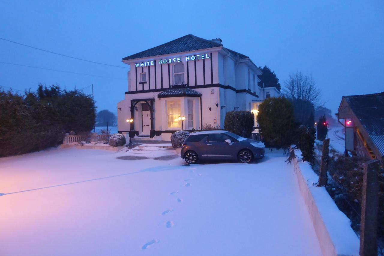 The Station Guest House Galmpton Exteriér fotografie